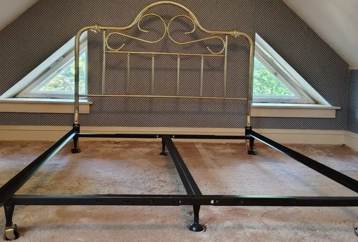 Metal Queen Size Bed Frame 