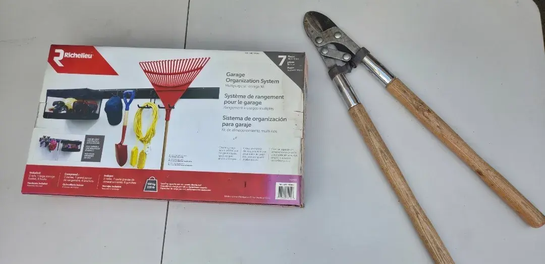 Garage Organizer/Pruning Tool
