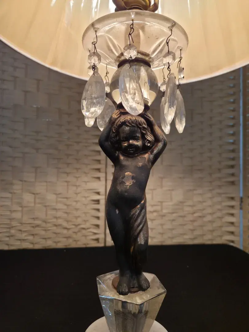 Cherub Brass Lamp