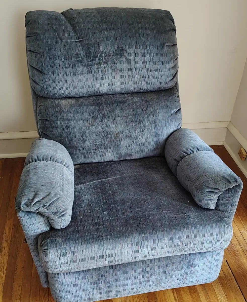 Reclining Armchair 