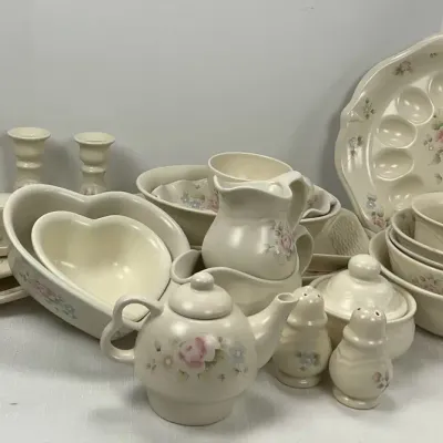 Pfaltzgraff Tea Rose Dinnerware