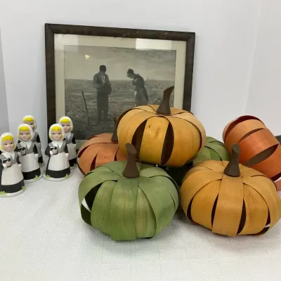 Perry Angelus, Pumpkins & Pilgrims