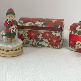 Christmas Figures & Tins