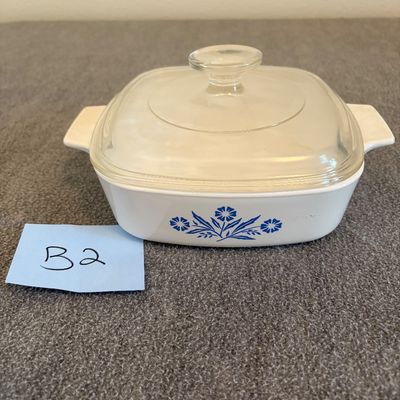 Sale Photo Thumbnail #7: Corning Ware 1 quart casserole dish
