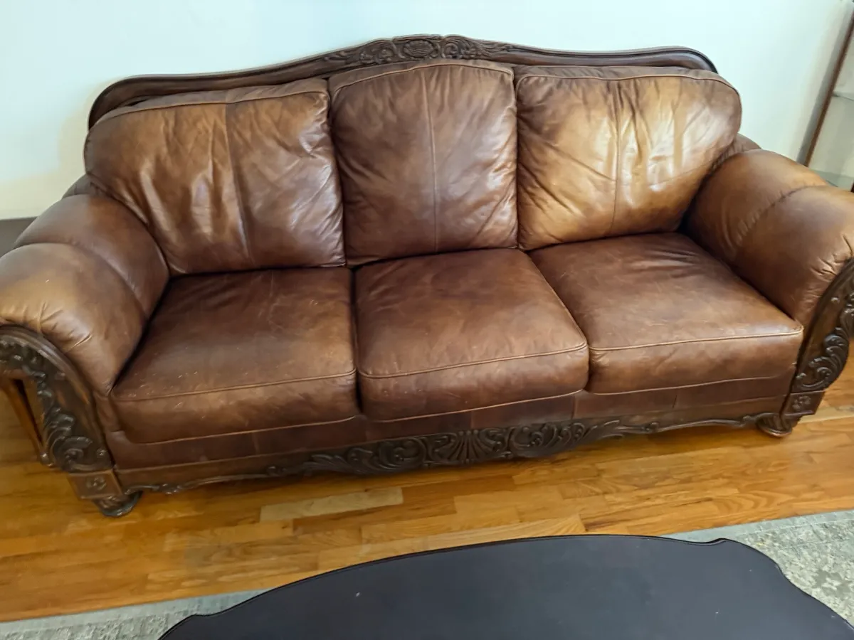 Estate Sale: MULTI-FAMILY ESTATE/YARD SALE