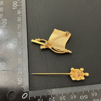 Vintage Rhinestone American Flag Brooch & Turtle Stick Pin Set