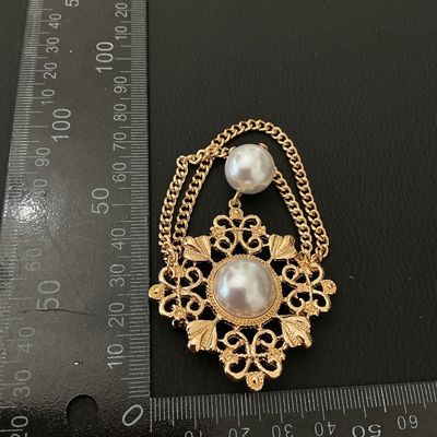 Vintage Style Gold-Tone Faux Pearl Brooch with Draping Chains