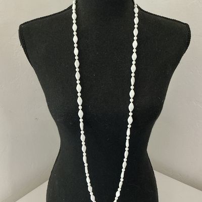 Vintage White Milk Glass Bead Necklace