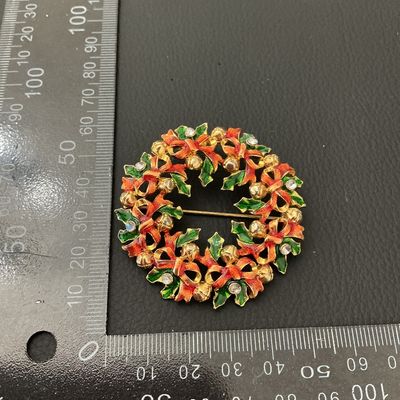 Vintage Gerry's Enamel Christmas Wreath Brooch