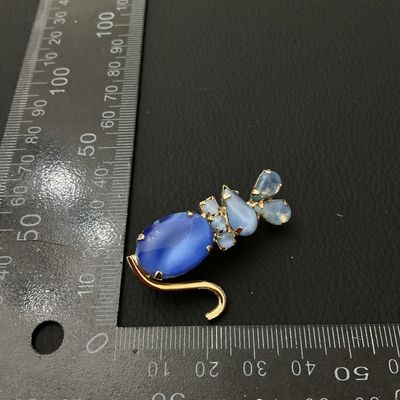 Vintage Blue Cat's Eye Glass Cat Brooch