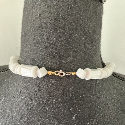 Vintage faux White Milk Glass Beaded Necklace