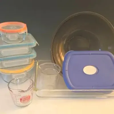 Pyrex Essentials And Snapware