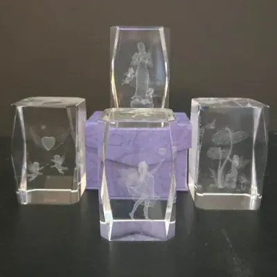 Clear 3D Laser-Etched Crystal Glass Paperweights Popular In 1990s
