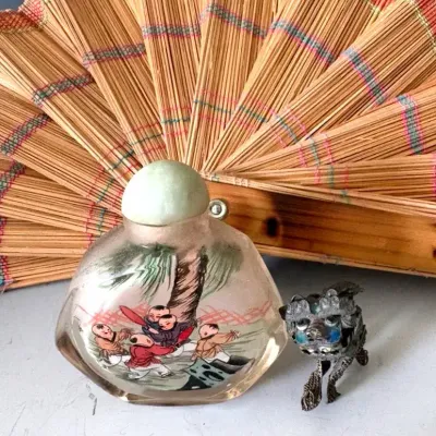 Chinese 19th Century Reverse Painted Snuff Bottle And Cloisonné Foo Dog Figurine 