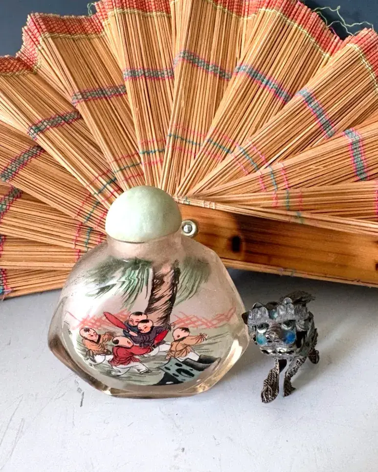 Chinese 19th Century Reverse Painted Snuff Bottle And Cloisonné Foo Dog Figurine 
