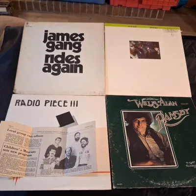VARIOUS VINYL RECORDS