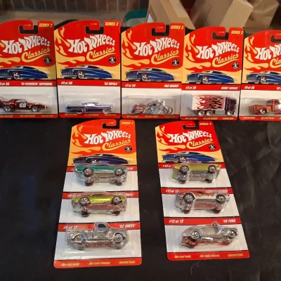 HOT WHEELS CLASSICS