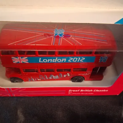 GREAT BRITISH CLASSICS DIE-CAST DOUBLE DECKER BUS