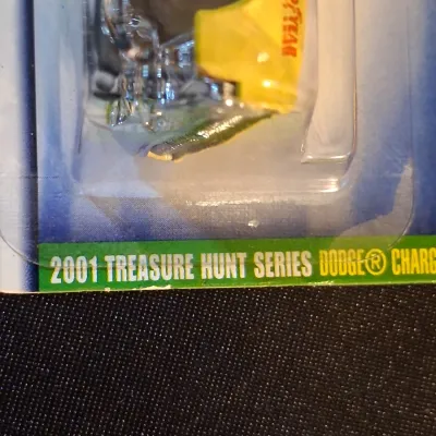 HOT WHEELS 2001 TREASURE HUNT SERIES