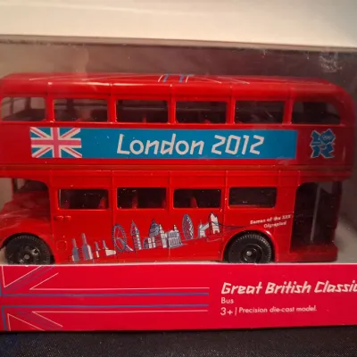 GREAT BRITISH CLASSICS DIE-CAST DOUBLE DECKER BUS