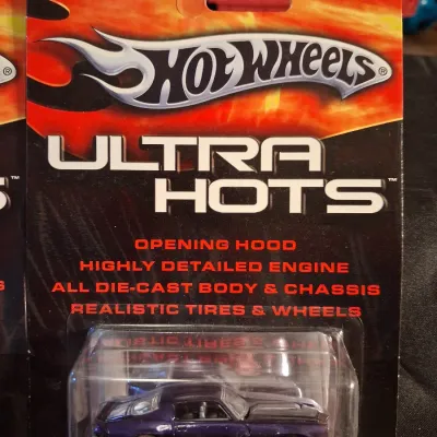 HOT WHEELS ULTRA HOTS