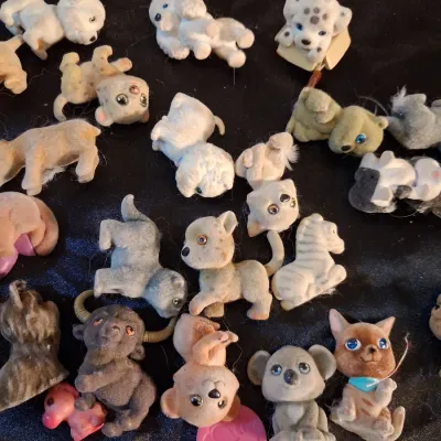 PUPPY IN MY POCKET FLOCKED TOYS