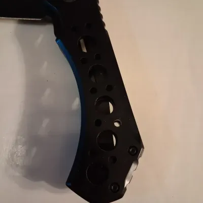 LARGE FOLDING KNIFE WITH NYLON CLIP ON SHEATH