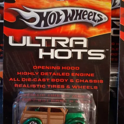 HOT WHEELS ULTRA HOTS