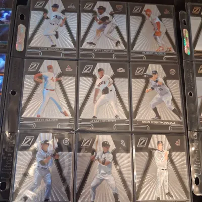 BASEBALL TRADING CARDS