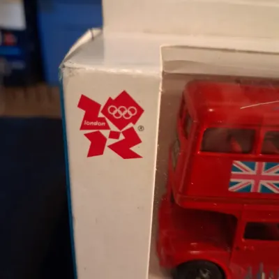 GREAT BRITISH CLASSICS DIE-CAST DOUBLE DECKER BUS