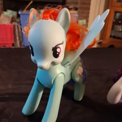 MY LITTLE PONY - APPROX 8"