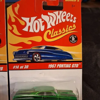 HOT WHEELS CLASSICS