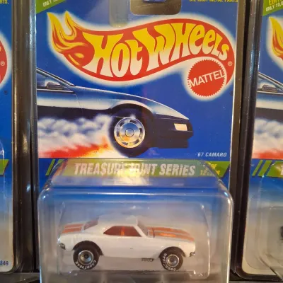 1994 HOT WHEELS TREASURE HUNT MINUS 1 CAR