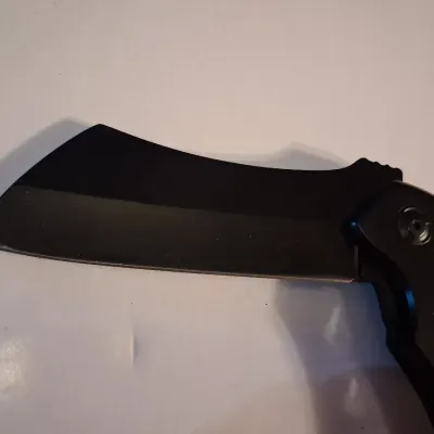 LARGE FOLDING KNIFE WITH NYLON CLIP ON SHEATH