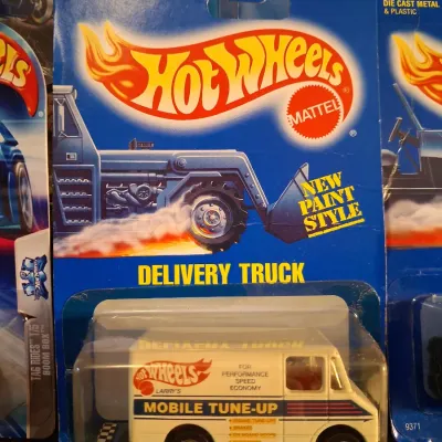 VARIETY OF HOT WHEELS