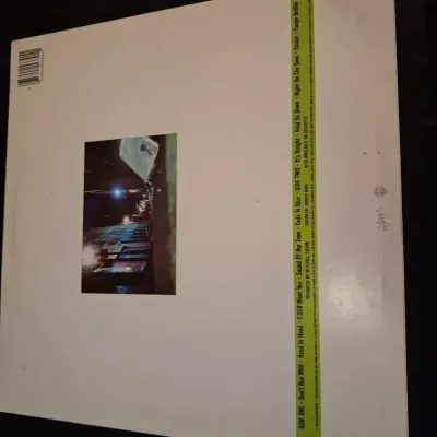 VARIOUS VINYL RECORDS
