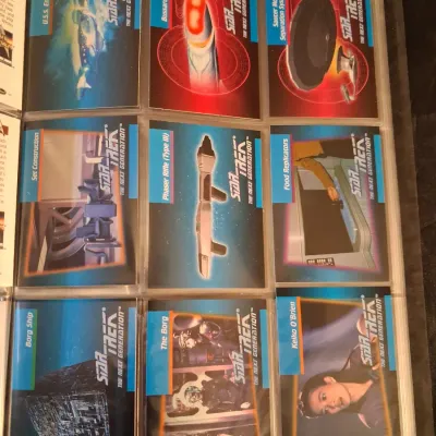 STAR TREK TRADING CARDS IN A BINDER