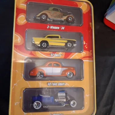 2 HOT WHEELS SINCE '68 4 CAR PACK 40TH ANNIVERSARY