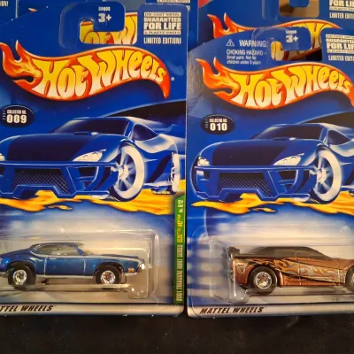 HOT WHEELS 2001 TREASURE HUNT SERIES