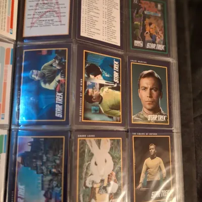 STAR TREK TRADING CARDS IN A BINDER