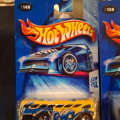 VARIETY OF HOT WHEELS