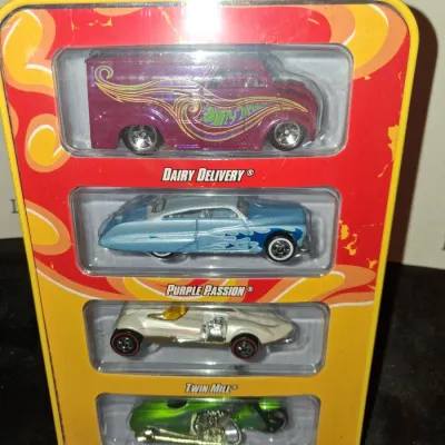 2 HOT WHEELS SINCE '68 4 CAR PACK 40TH ANNIVERSARY