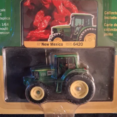 JOHN DEERE OWNER'S EDITION HAT AND DIE CAST TRACTOR