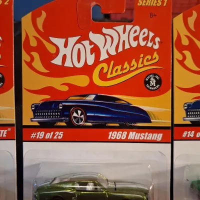 HOT WHEELS CLASSICS