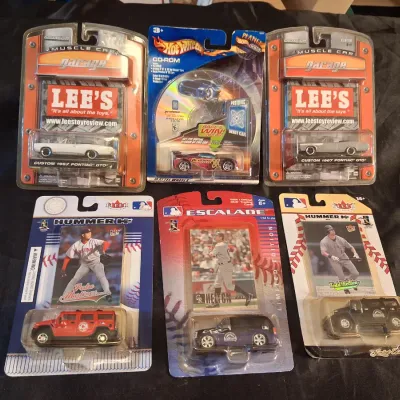 DIE-CAST COLLECTIBLE CARS