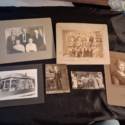 ANTIQUE PHOTOS