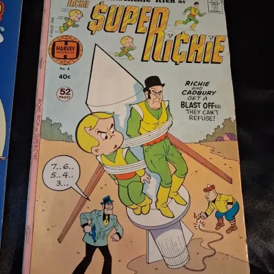 COMIC BOOKS