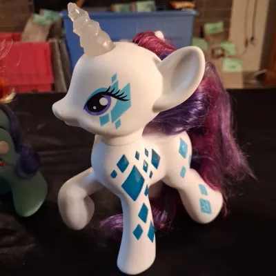 MY LITTLE PONY - APPROX 8"