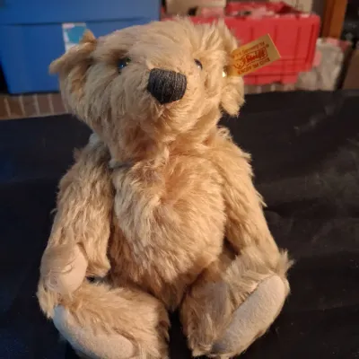 STEIFF JOINTED BEAR