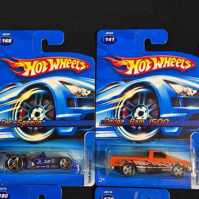 COLLECTIBLE HOT WHEELS